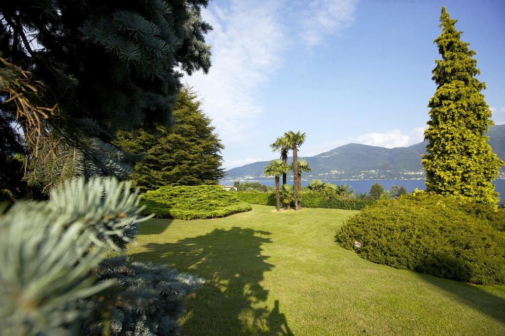 Villa Panorama Porto Valtravaglia Exterior photo